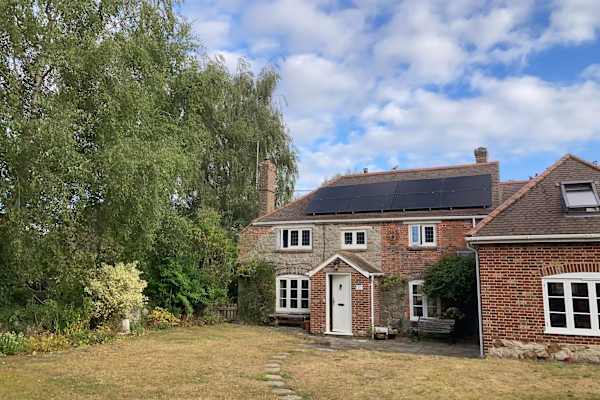 House sit in Marlborough, United Kingdom