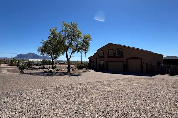 House sit in Apache Junction, AZ, US