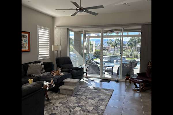 House sit in Cathedral City, CA, US