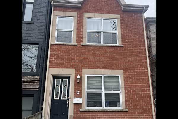 House sit in Toronto, ON, Canada