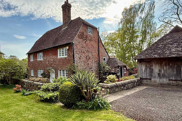 House sit in Heathfield, United Kingdom