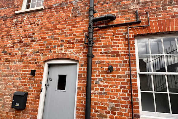 House sit in Newbury, United Kingdom