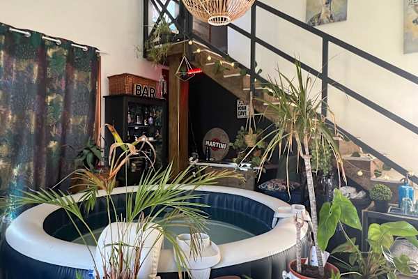 House sit in Poitiers, France