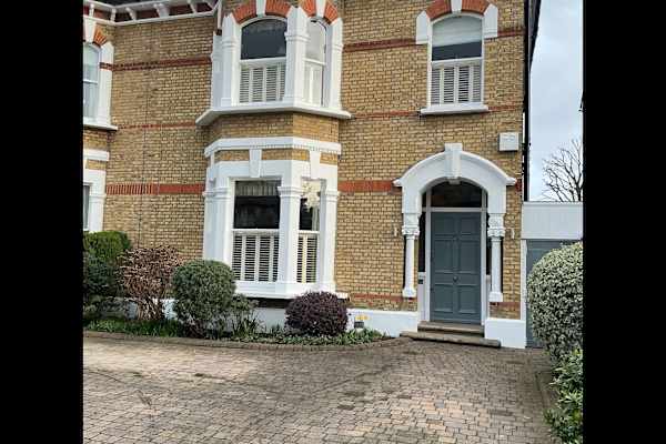 House sit in London, United Kingdom