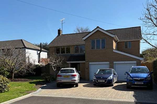 House sit in Cheltenham, United Kingdom