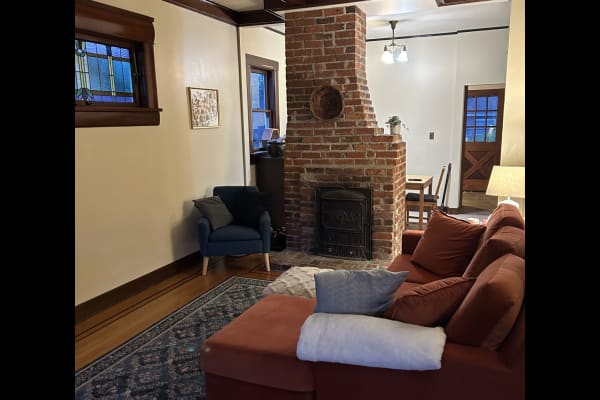 House sit in Kitsilano, BC, Canada