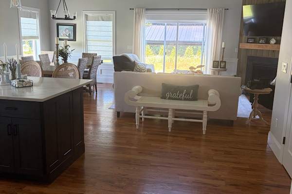 House sit in Woodbury, CT, US