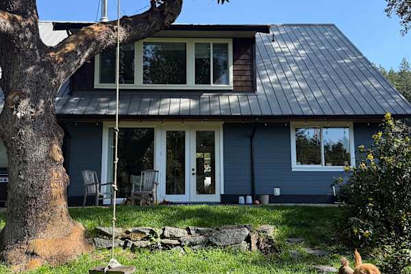 House sit in Duncan, BC, Canada