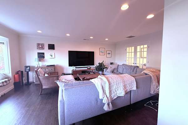 House sit in Corte Madera, CA, US