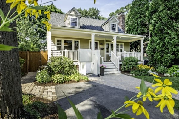 House sit in Arlington, MA, US