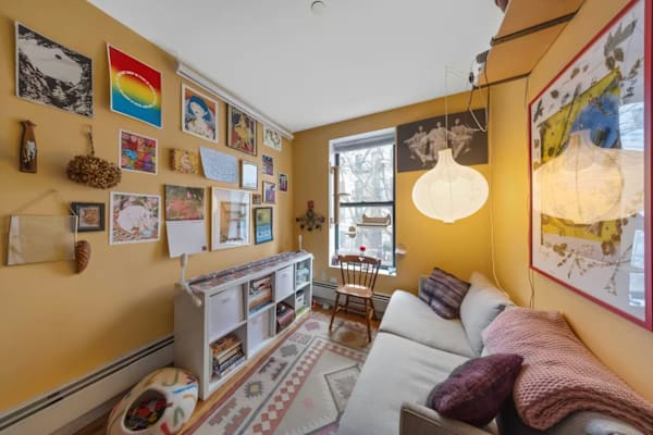 House sit in Brooklyn, NY, US