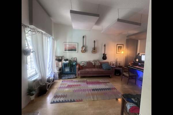 House sit in West Hollywood, CA, US