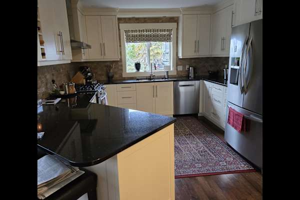 House sit in Victoria, BC, Canada