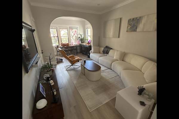 House sit in Chicago, IL, US