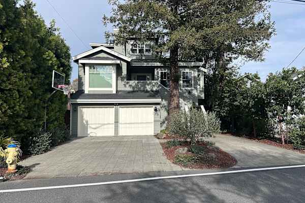 House sit in Kentfield, CA, US