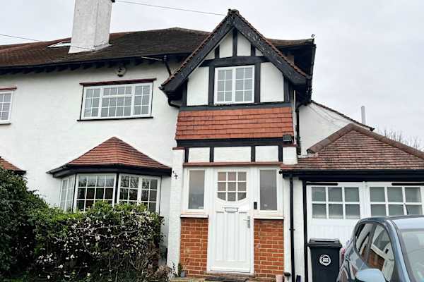 House sit in Surbiton, United Kingdom