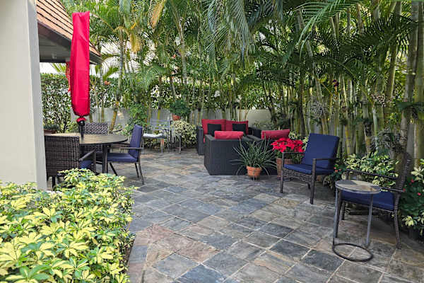 House sit in Pompano Beach, FL, US