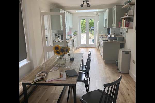 House sit in Tottenham, United Kingdom