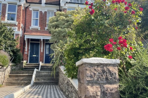 House sit in Brighton, United Kingdom