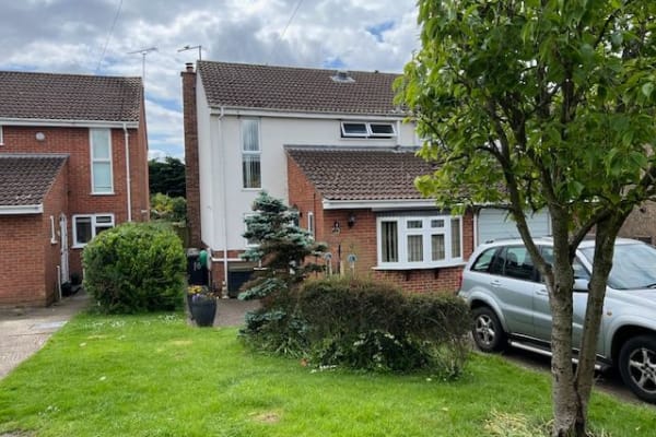 House sit in Bushey Heath, United Kingdom