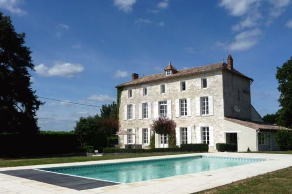 House sit in Vélines, France