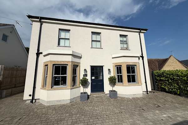 House sit in Cheveley, United Kingdom