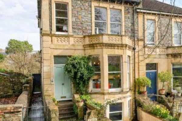 House sit in Bristol, United Kingdom