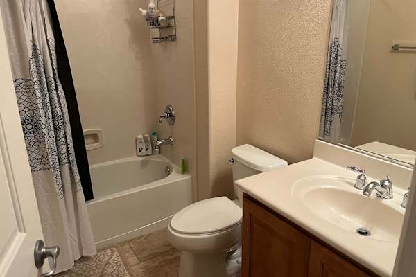House sit in Las Vegas, NV, US