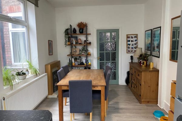 House sit in Manchester, United Kingdom