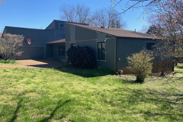 House sit in Nashville, TN, US