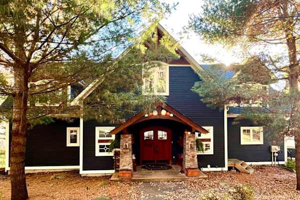 House sit in Huntsville, ON, Canada