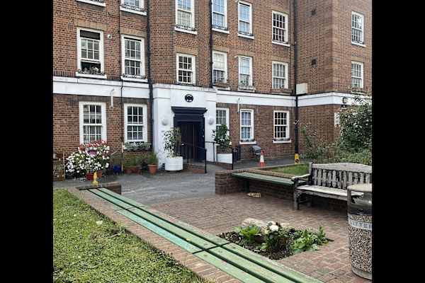 House sit in London, United Kingdom