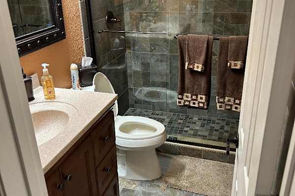 House sit in Coral Springs, FL, US