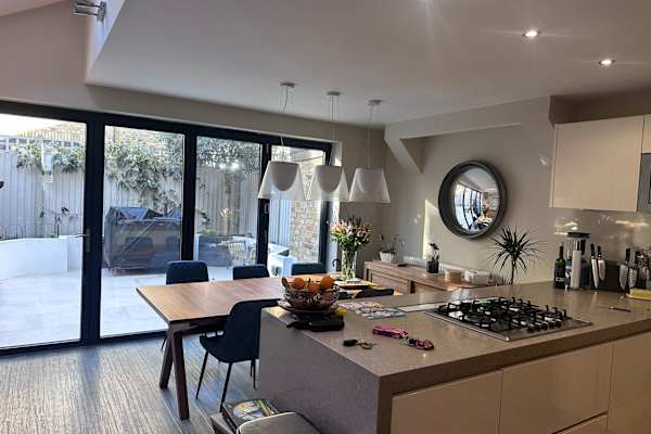 House sit in London, United Kingdom