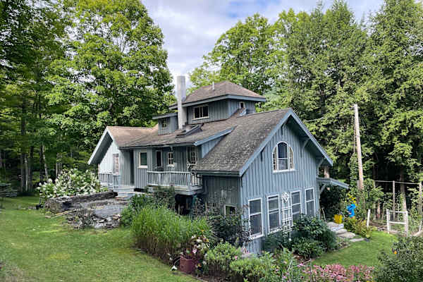 House sit in Hanover, NH, US