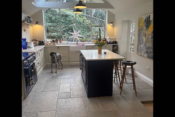 House sit in Stroud, United Kingdom