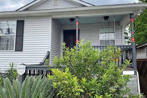 House sit in New Orleans, LA, US