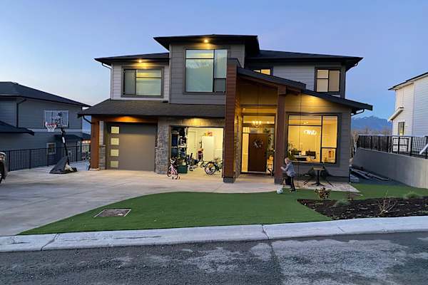 House sit in Chilliwack, BC, Canada