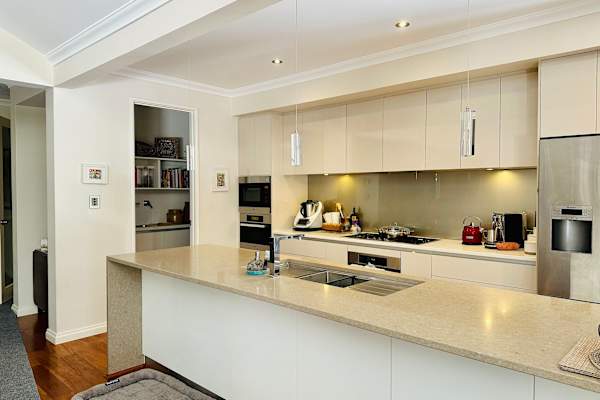 House sit in Perth, WA, Australia