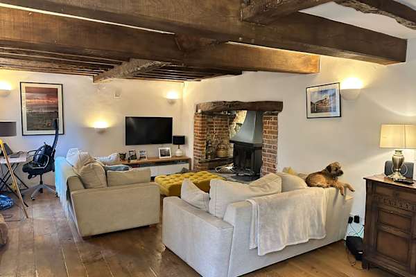 House sit in Hascombe, United Kingdom