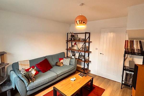 House sit in Wakefield, United Kingdom