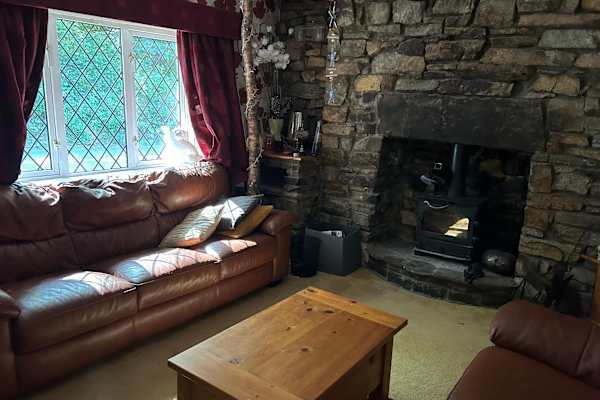 House sit in Bridgend, United Kingdom