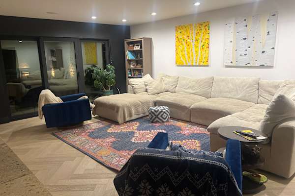 House sit in Cherry Hills Village, CO, US