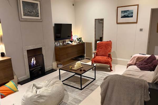 House sit in Twickenham, United Kingdom