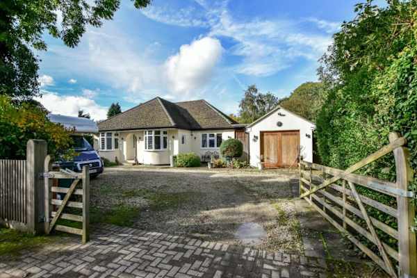 House sit in Kings Langley, United Kingdom