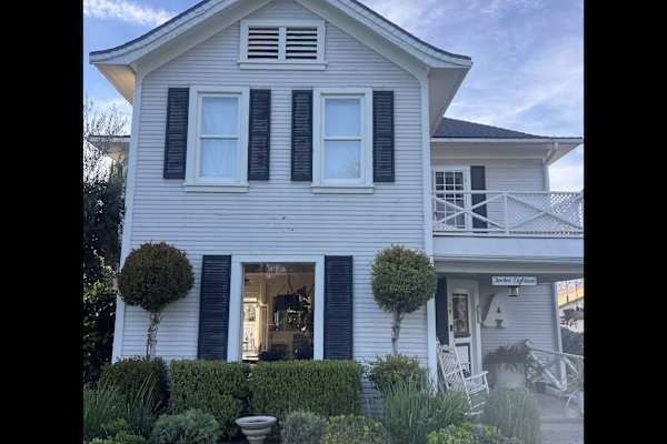 House sit in Redlands, CA, US