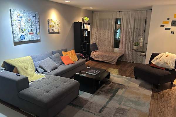 House sit in San Francisco, CA, US