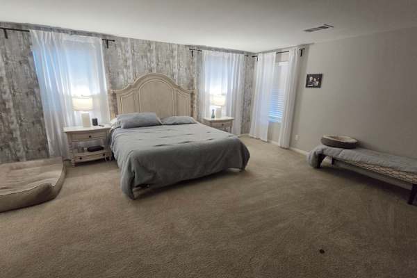 House sit in Murrieta, CA, US