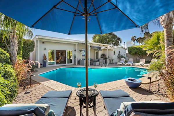 House sit in Scottsdale, AZ, US