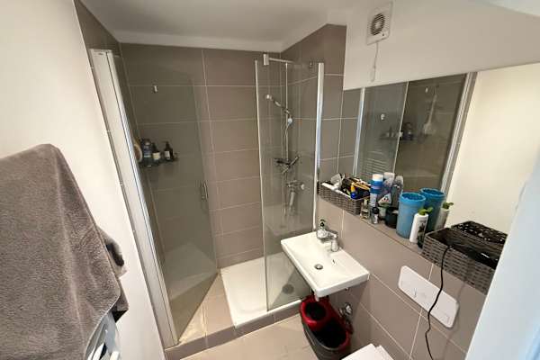 House sit in Berlin, Germany